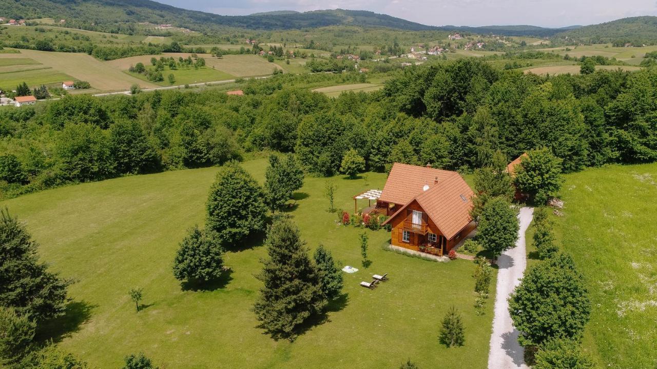 Holiday Homes Vita Natura Rakovica Exterior photo